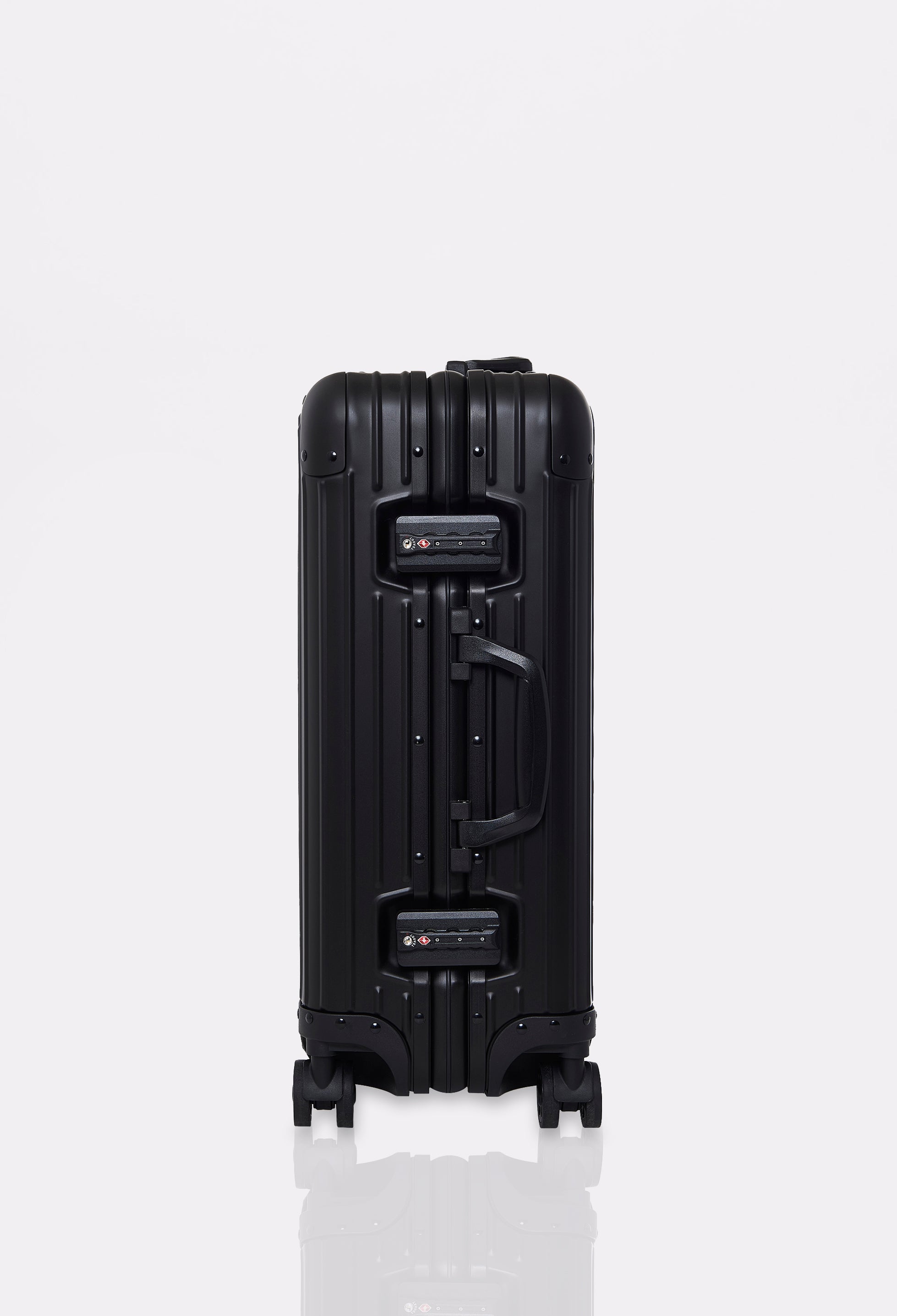 Black Carry-On ‘Genesis’ 20