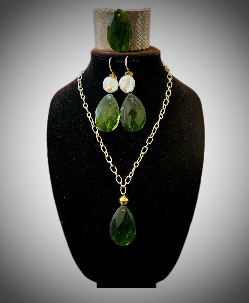 Green Amber Jewelry Set