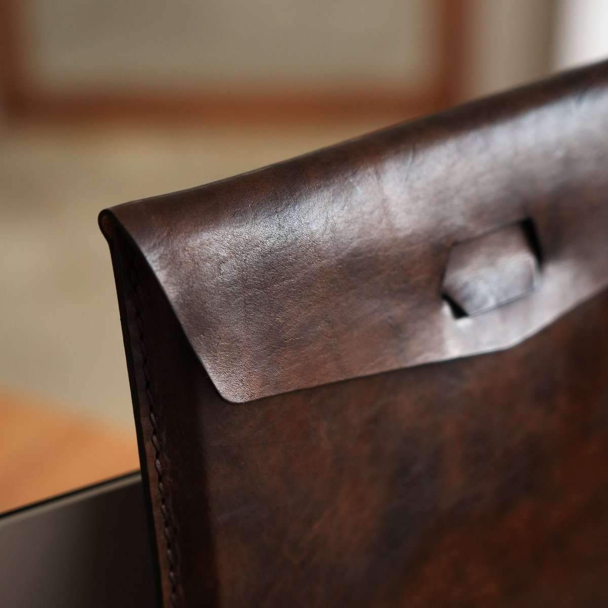 Oldis LC1: Leather Laptop Case