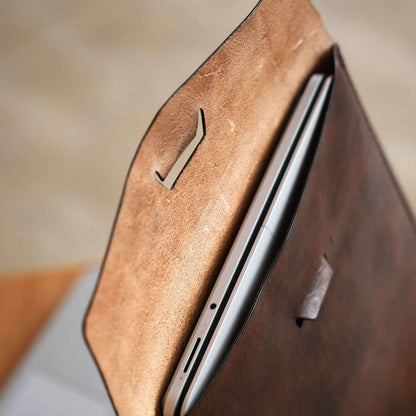 Oldis LC1: Leather Laptop Case