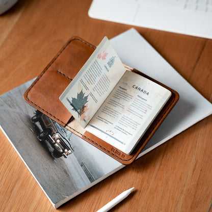 Oldis T1: Passport Wallet