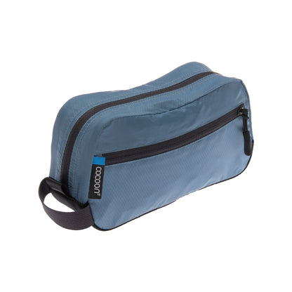 On-The-Go Toiletry Kit Light