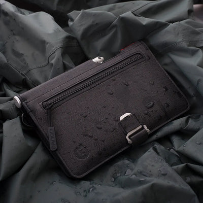 P02 Pioneer™ Travel Wallet