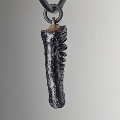 Calyra Pendant Necklace