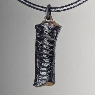 Calyra Pendant Necklace