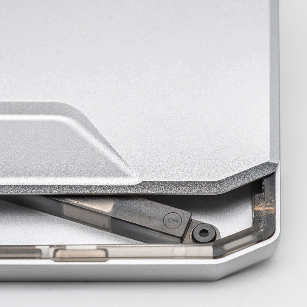 SK1 SLIDE KICK WALLET WITH TITANIUM MONEY CLIP