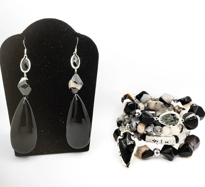 Tourmalinated Quartz and Black Agate Bracelet