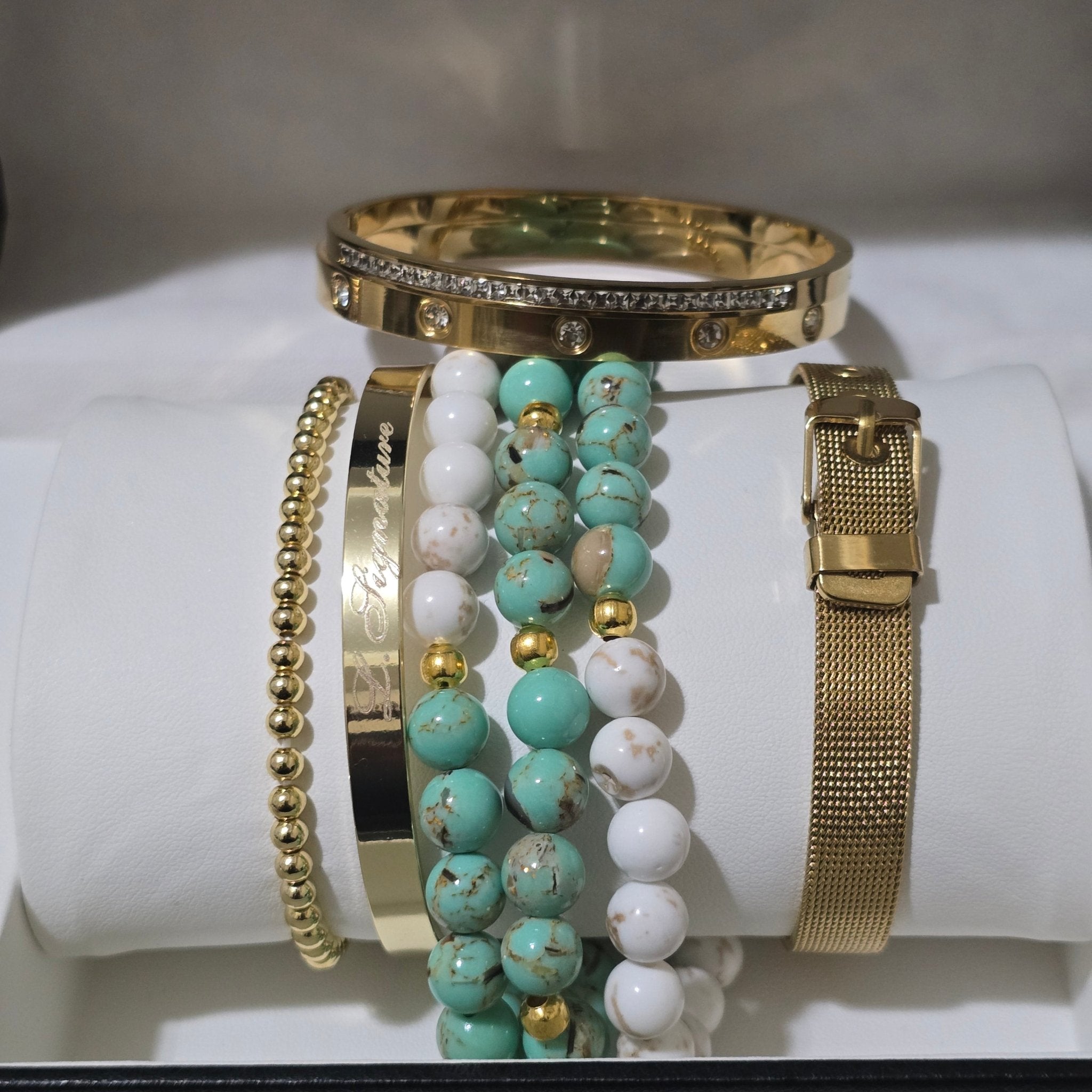 Turquoise Mother of Pearl and Magnesite Bracelet Set
