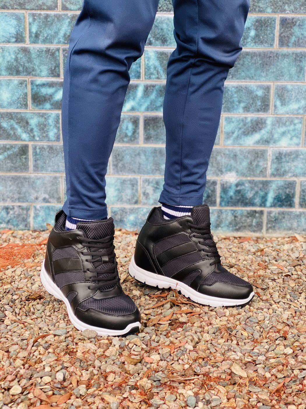 G3330 - 4-Inch Taller Men's Black Elevator Sneakers