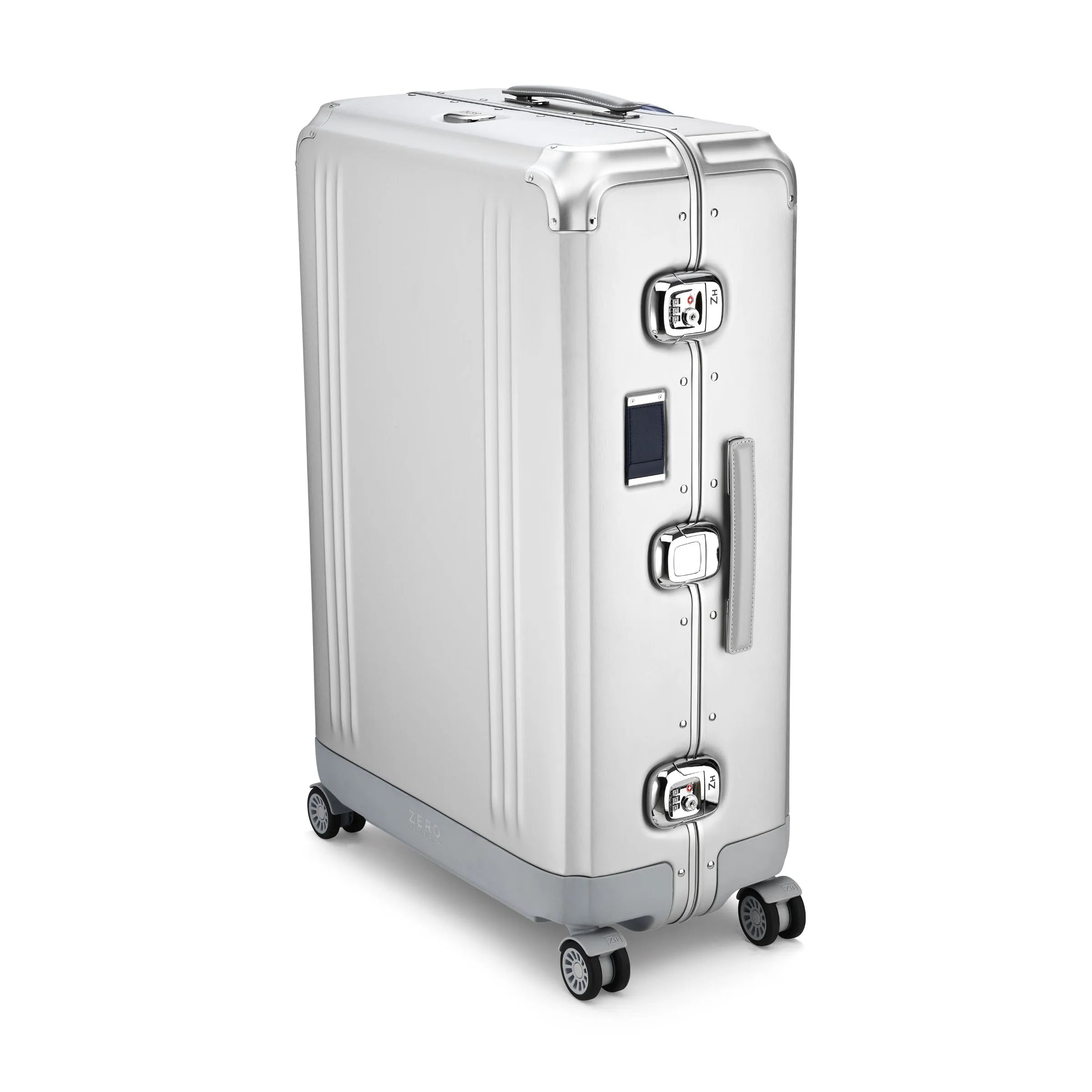 Pursuit Aluminum | Large Suitcase