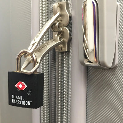 Candado con llave aprobado por la TSA